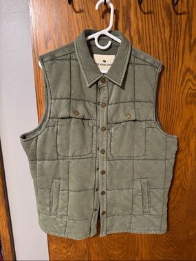 The Normal Brand Men's Quilted Sage Green Button-Front Vest